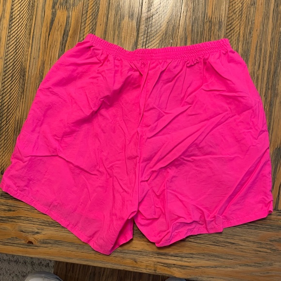 Pink short - Picture 2 of 4